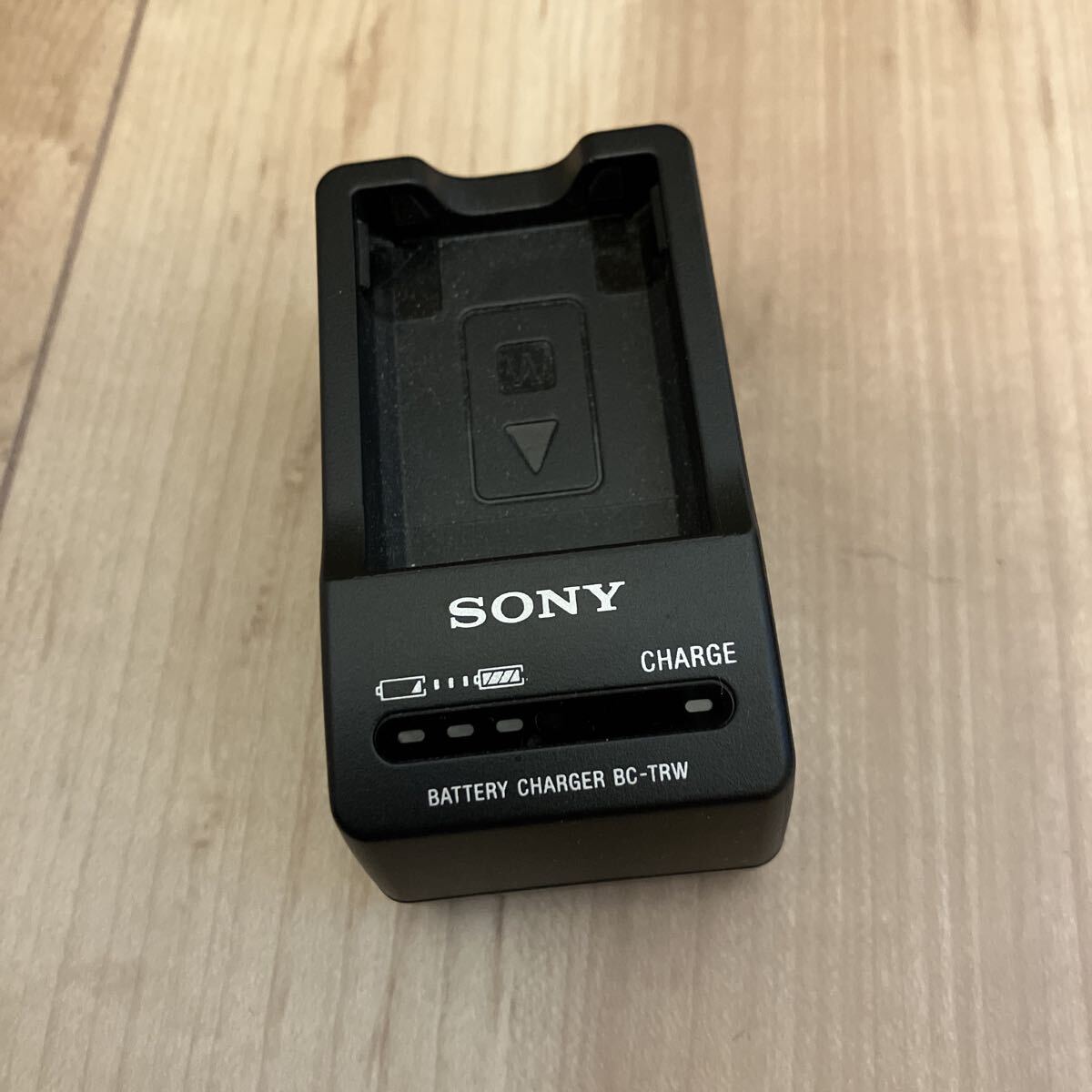 SONY バッテリーチャージャー 充電器 BC-TRW