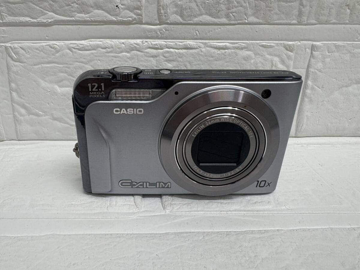 【2942 0804】中古品　CASIO EXILIM EX-H10デジカメ　本体　シルバー 動作未確認