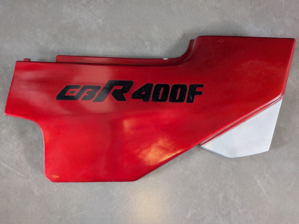 CBR400F　NC17　サイドカバー　右側　外装　ホンダ　中古　爪折れあり　ジャンク　検） CBX400F CBX550F　B-H-051