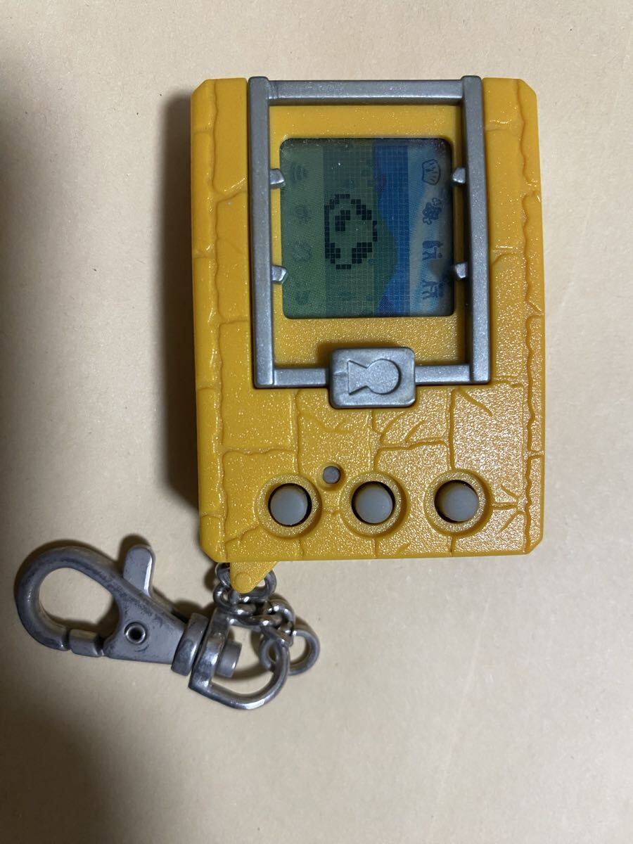 初代 デジタルモンスター イエロー BANDAI バンダイ