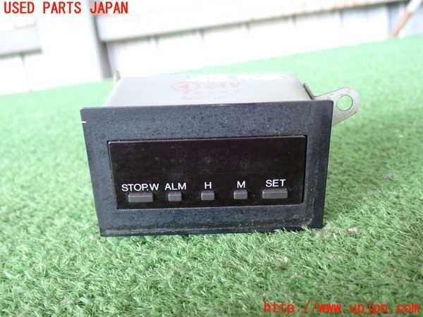2UPJ-38247850]ランクル60系(HJ61V)時計 中古