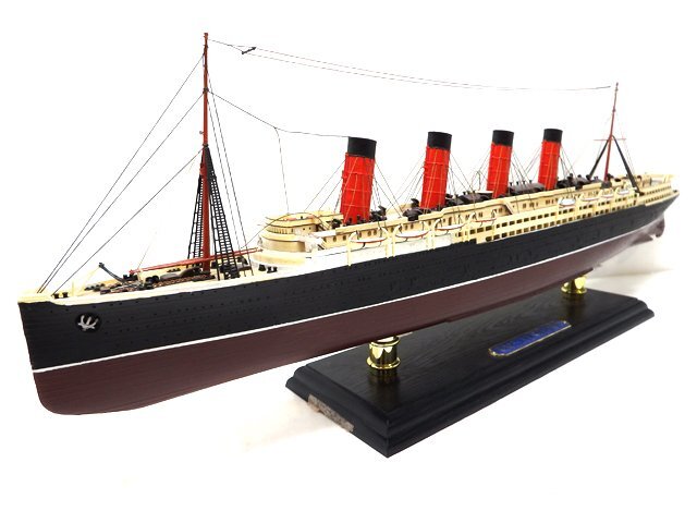 現状品/詳細不明 グンゼ 1/350 ルシタニア号 プラモデル 全長67㎝ R.M.S.LUSITANIA 客船 模型