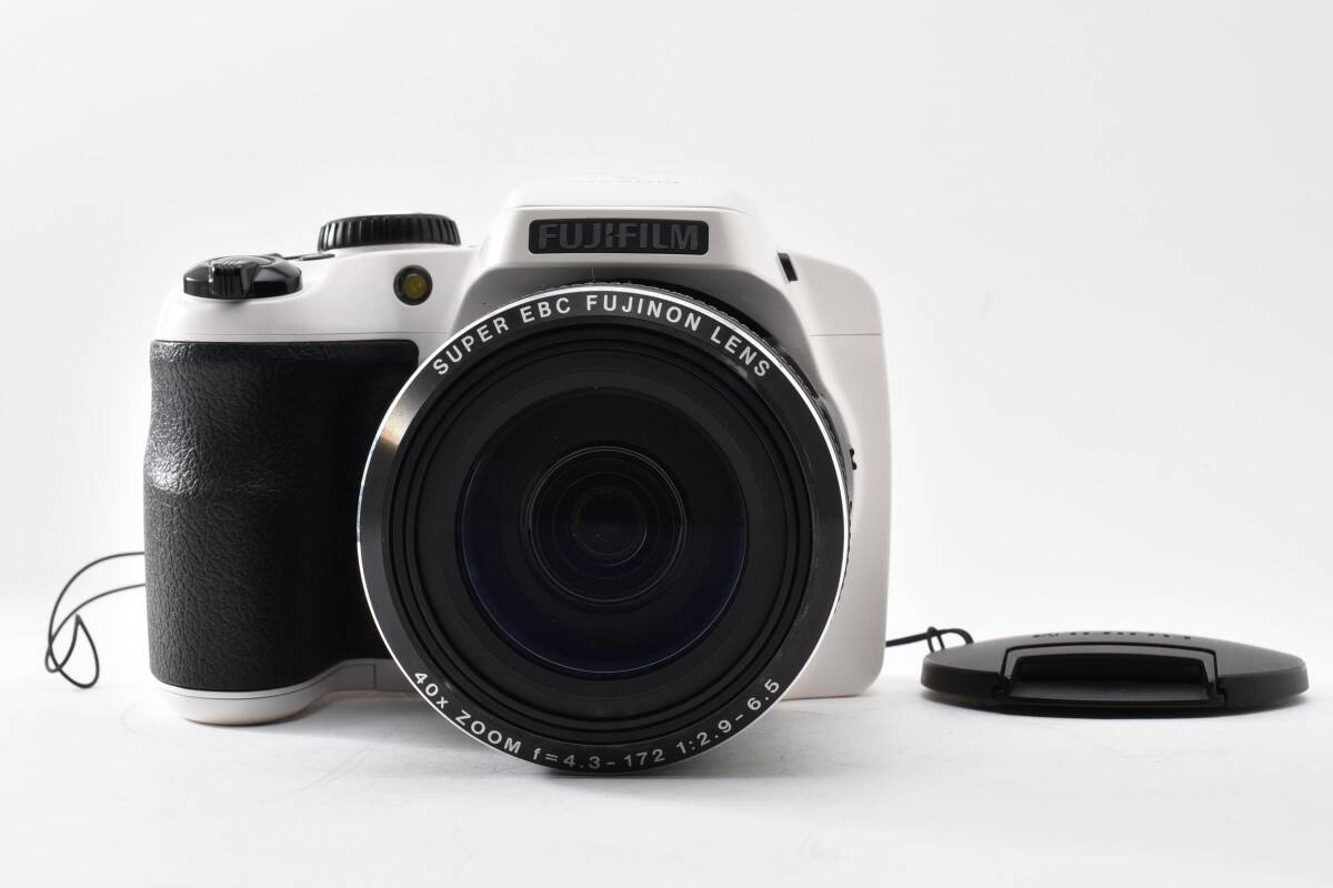 #5494 【実動品】 FUJIFILM FinePix S8200 ホワイト フジフイルム ネオ一眼 単三電池駆動 ★電池室綺麗・光学訳あり★