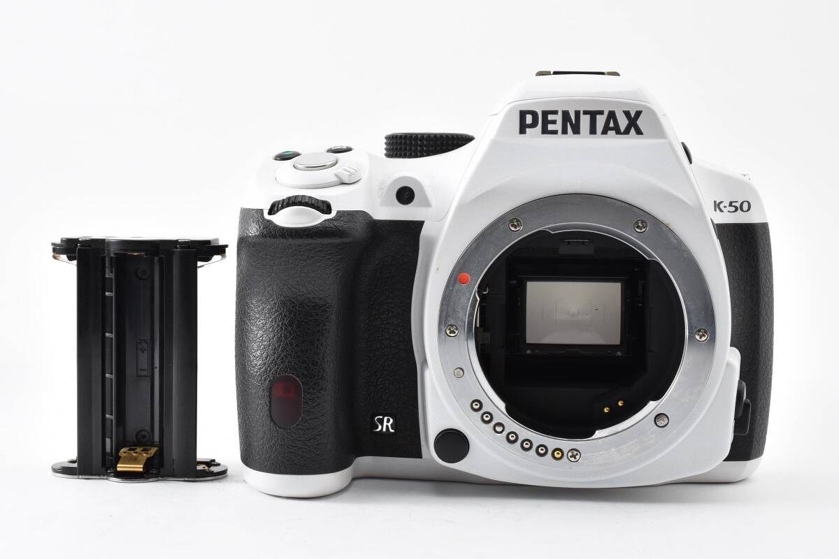 #5501 【黒死病兆候なし/動作良好】 PENTAX K-50 ボディ ホワイト ペンタックス 単三ホルダー付 ★外観きれい★