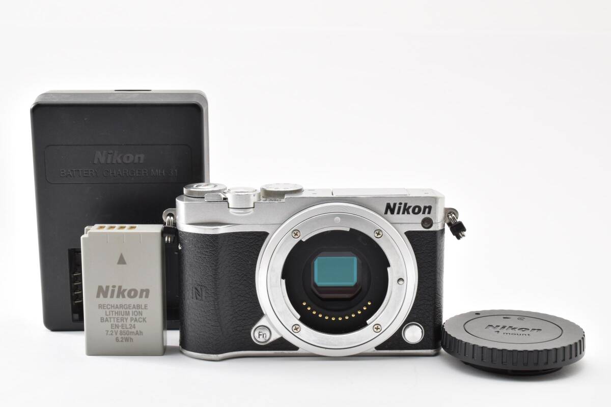 #5515 【動作良好】 Nikon 1 J5 ボディ シルバー ニコン ミラーレス一眼 ★バッテリー・充電器付/実用品★