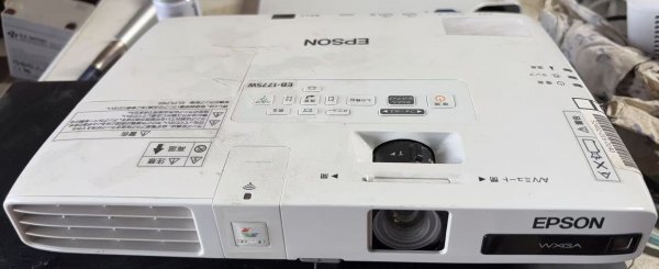 EPSON EB-1775W WXGAプロジェクター VGA投影確認済 ランプ905H 電源コード付 現状品 /T260806-0006