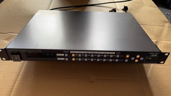 IDK MSD-702 デジタルマルチスイッチャー 通電・液晶表示・ボタン操作確認済み 現状品 /T260807-2