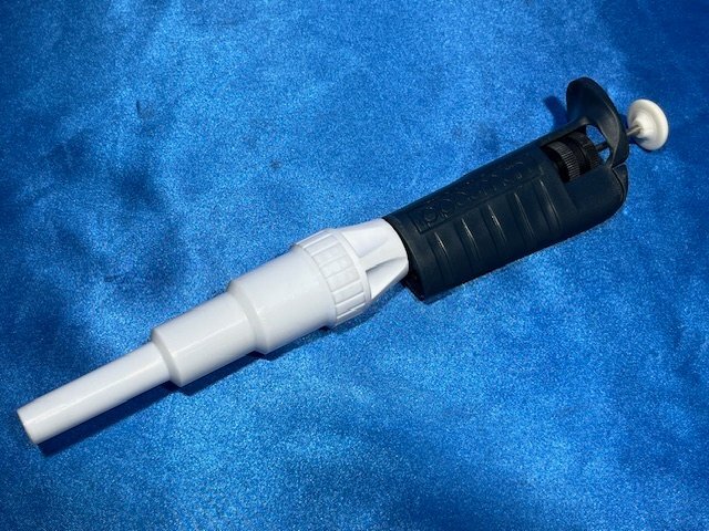 3423【Gilson】ディスペンサー　ピペットマン　型番：P5000
