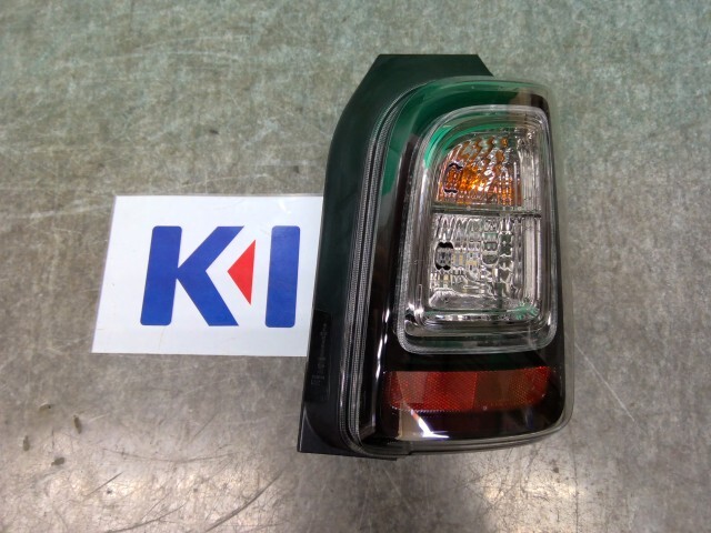 Ｎ－ＯＮＥ DBA-JG1 右テールランプ RS 33500-T4G-J41