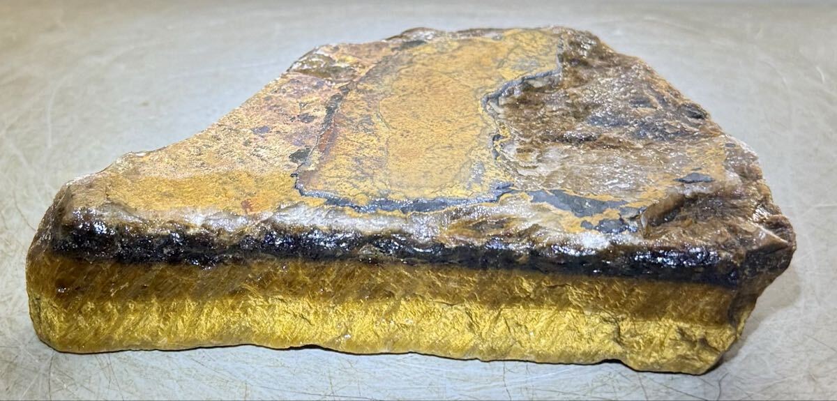 アフリカ産天然タイガーアイ原石465g［黄虎目石］綺麗^ ^