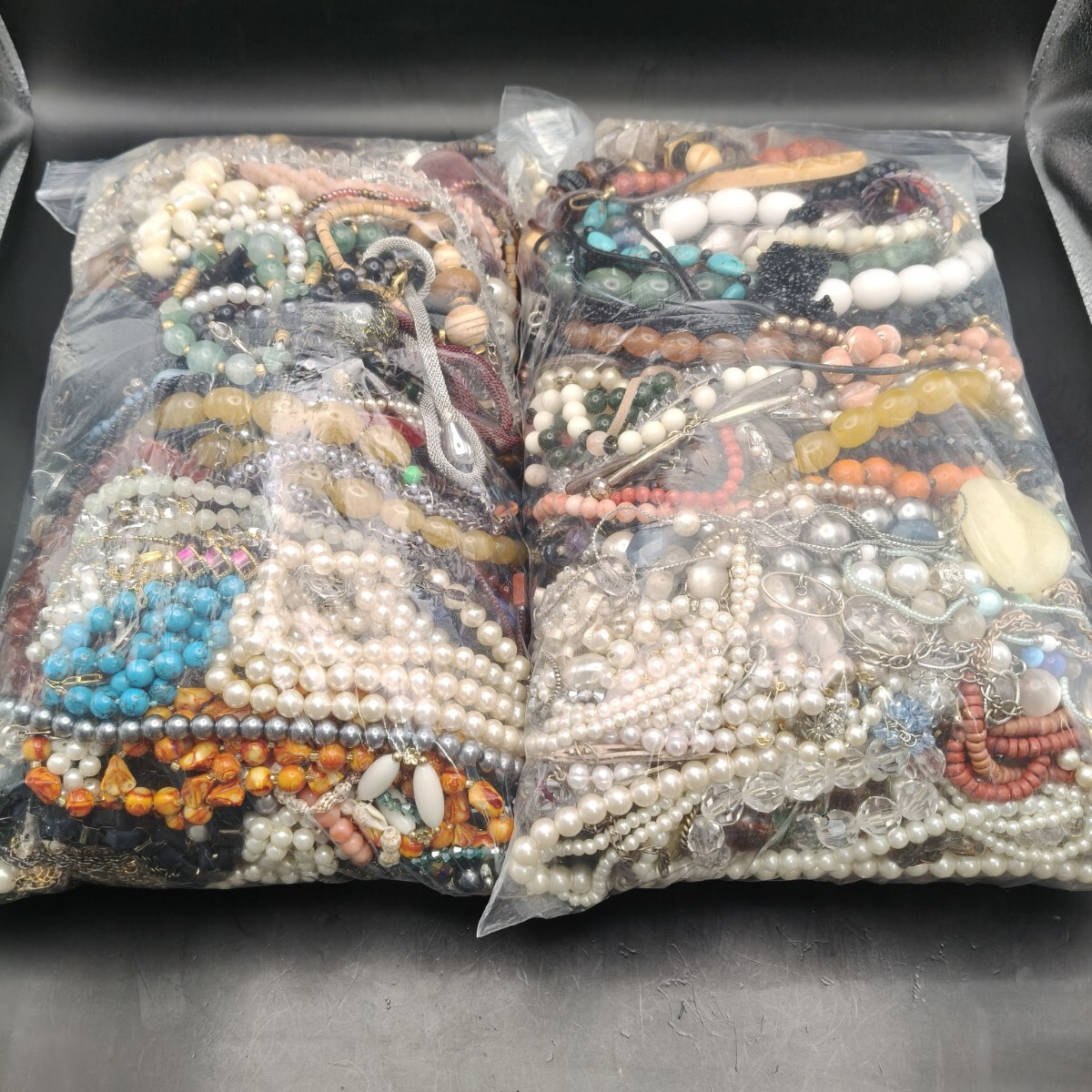 天然石アクセサリー 大量まとめ売り 約6kg ネックレス ブレスレット パール ビーズ等 ジャンク含む