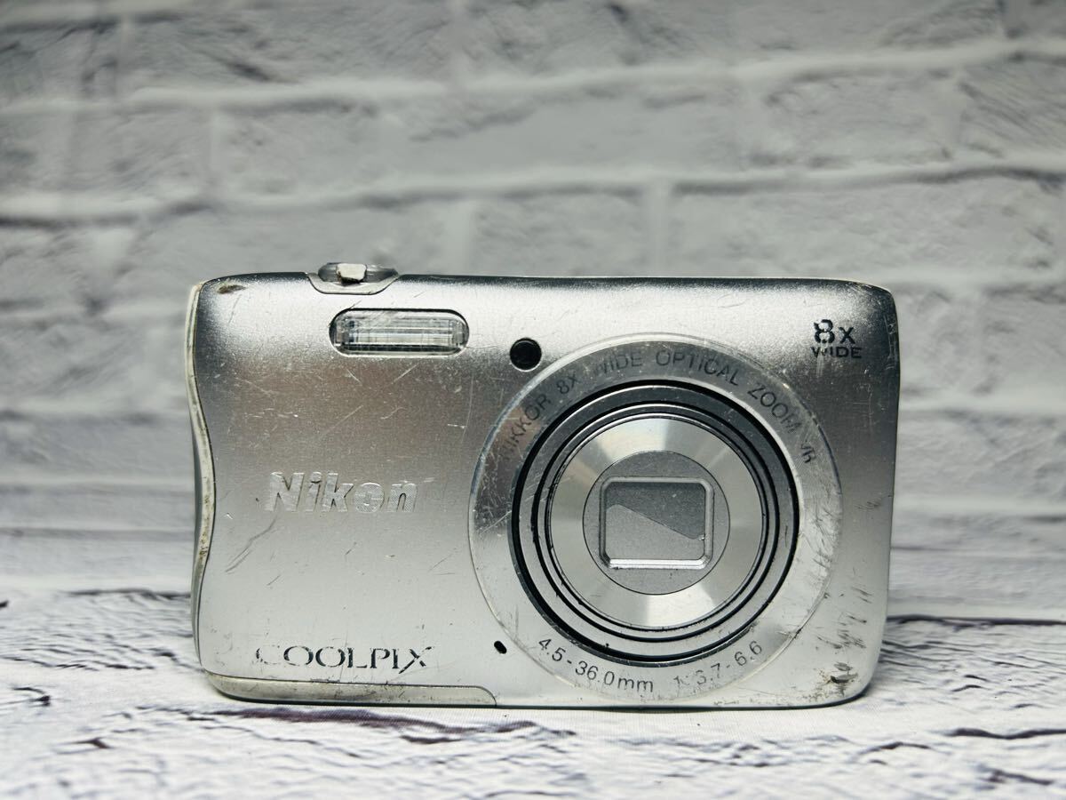 Nikon COOLPIX S3700 シルバー デジカメ