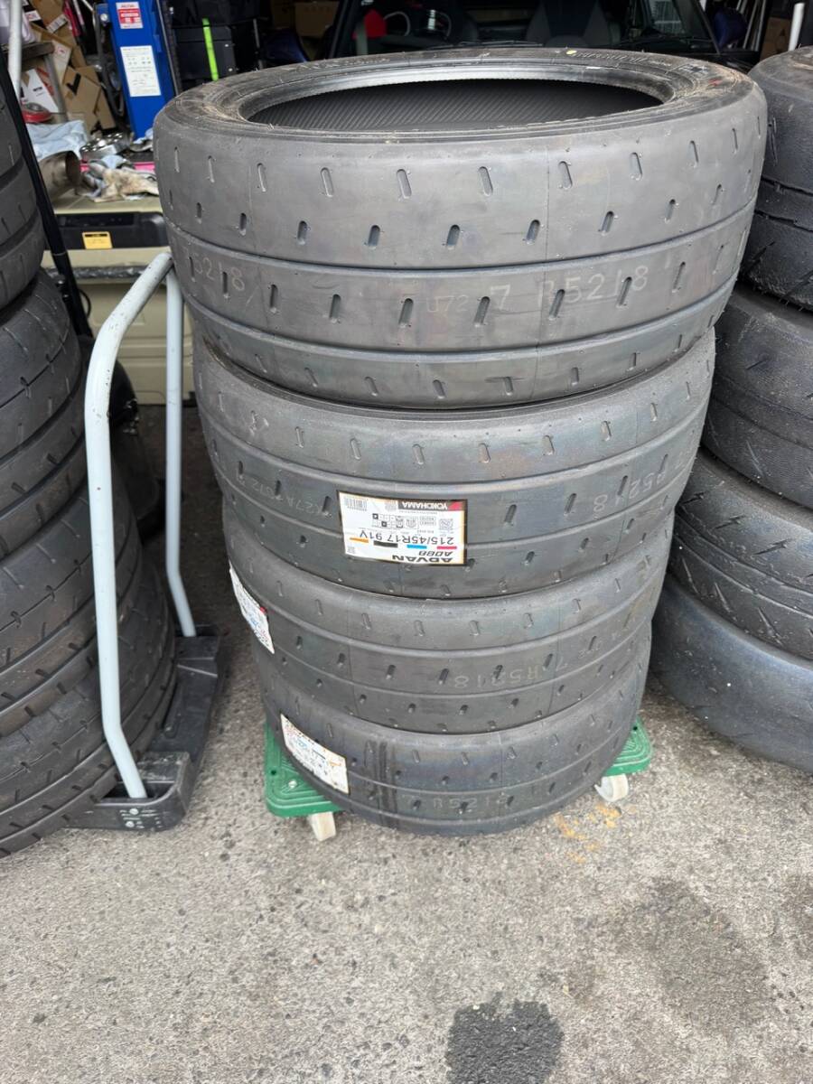ヨコハマ　08B 215/45-17 新品　4本セット　格安