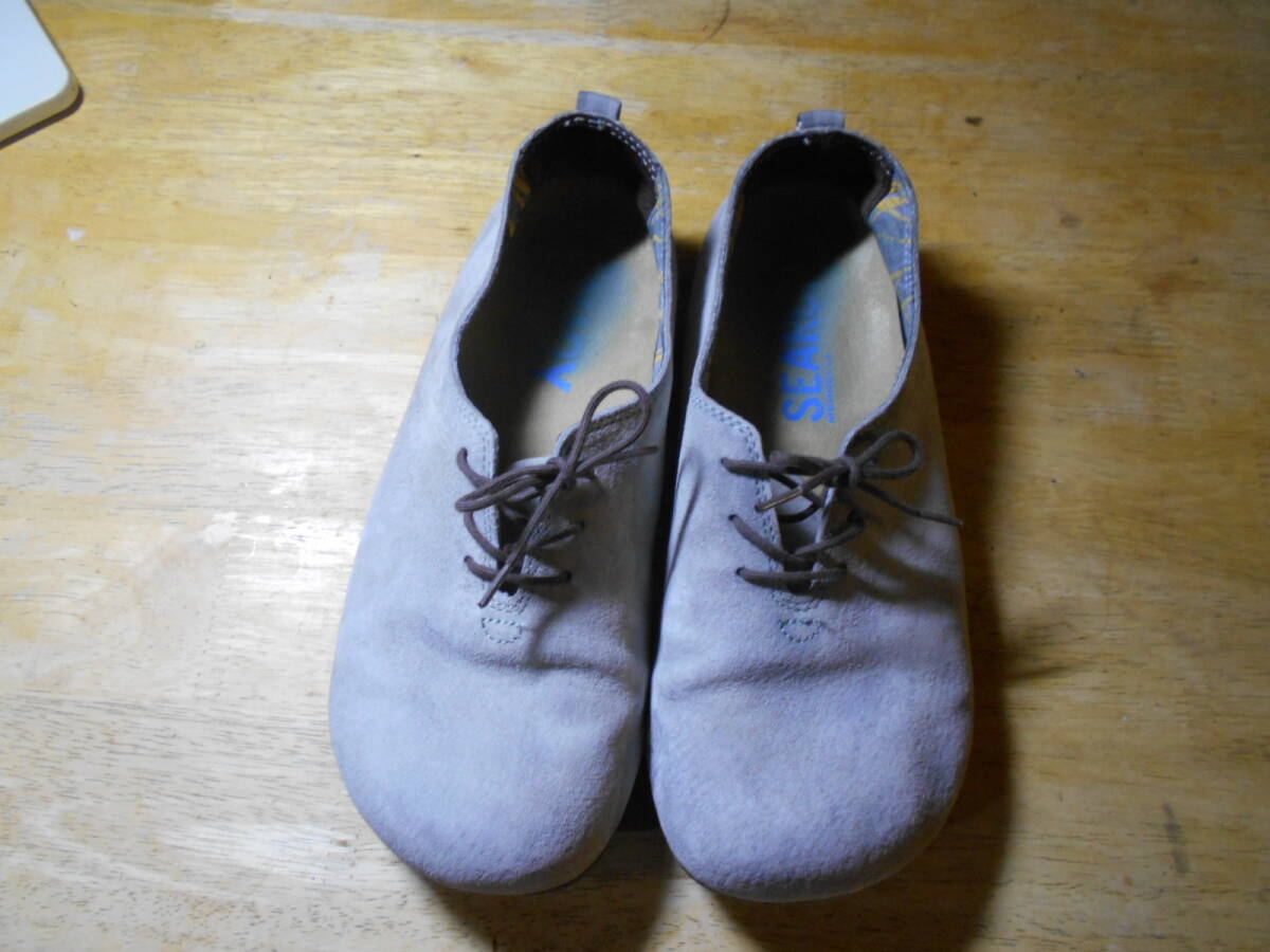 MERRELL（メレル）　波　US7.5　25.5センチ