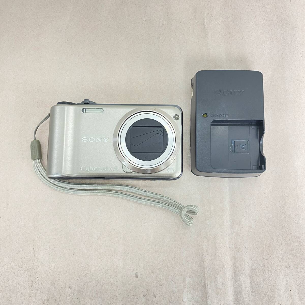 『②KG3』通電確認済み/動作未確認　デジカメ　ソニー　サイバーショット DSC-HX5　3.5-5.5/4.25-42.5　充電器付き　Sony cyber-shot 現状