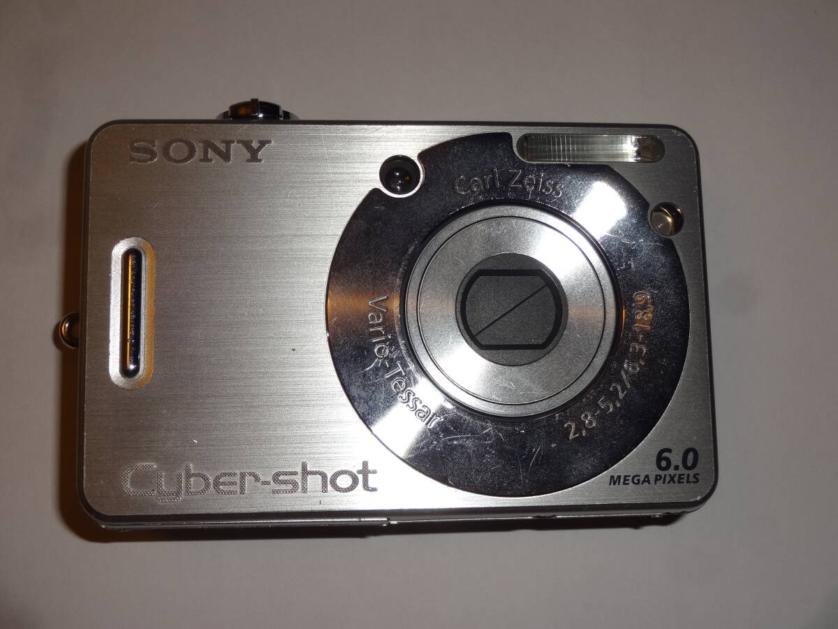 【ジャンク品】SONY デジタルカメラ Cyber-Shot(サイバーショット) DSC-W50 シルバー 34610【送料無料】