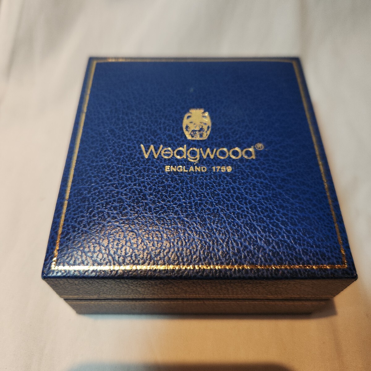 295【美品】WEDGWOOD ウェッジウッド ジャスパーウェア ヴィンテージ アクセサリーセット カメオブローチ カフスボタン 箱付き
