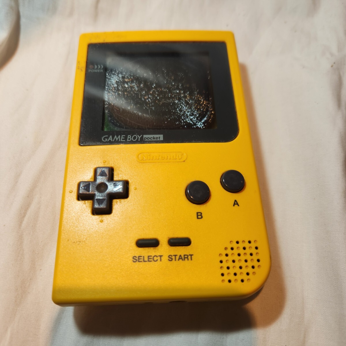 339【タイトル】【動作未確認】任天堂 ゲームボーイポケット MGB-001 イエロー 本体のみ ジャンク 現状品 レトロゲーム