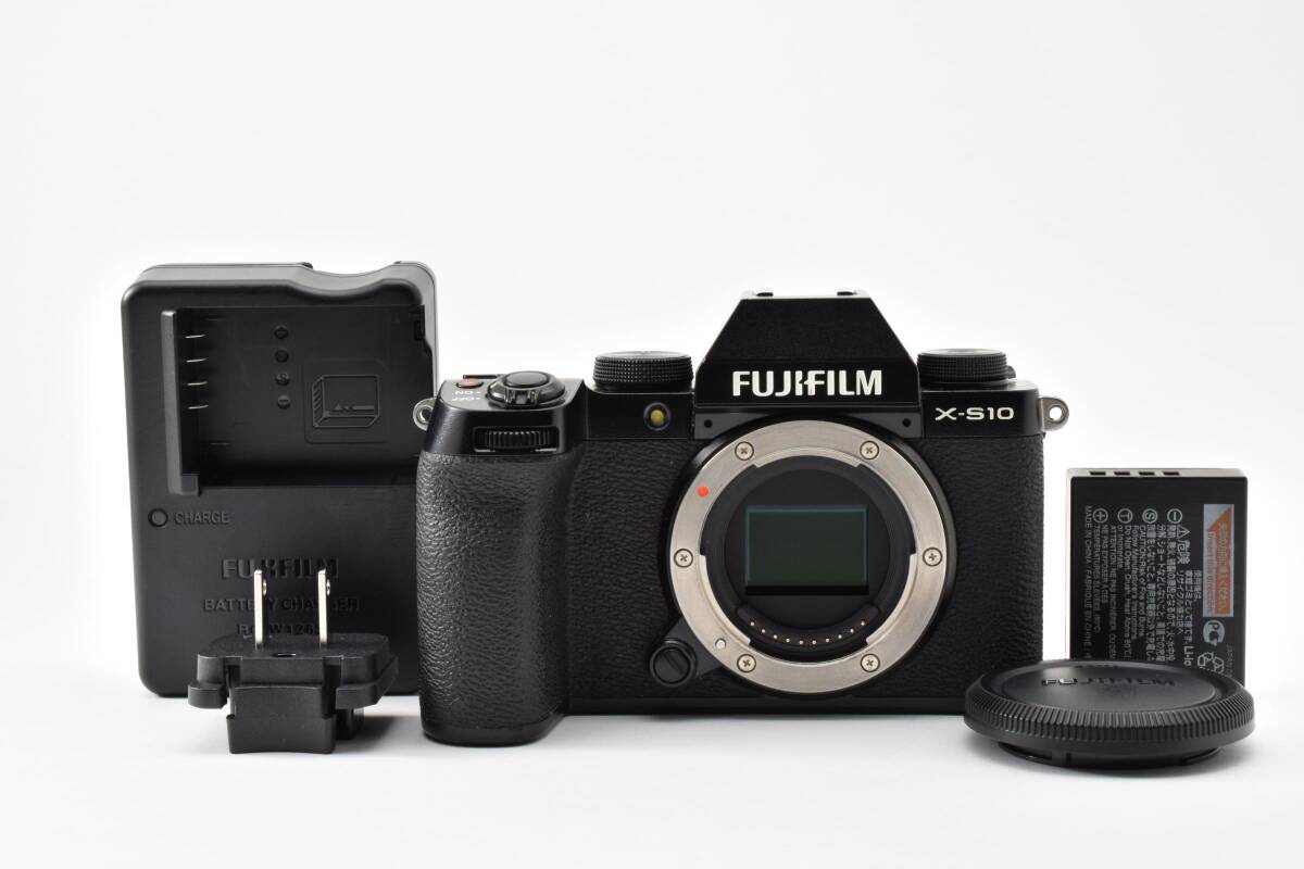動作確認済　FUJIFILM X-S10 ボディ ブラック シャッターOK フラッシュOK 充電器付　フジフィルム