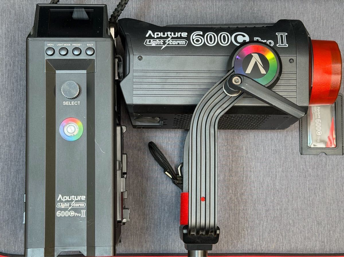 美品 Aputure LS 600c II フルカラー LEDライト 照明 防滴 HMI 1.2K 相当 アプチャー Light Storm 機材 Bowens ボウエンズ カメラ color
