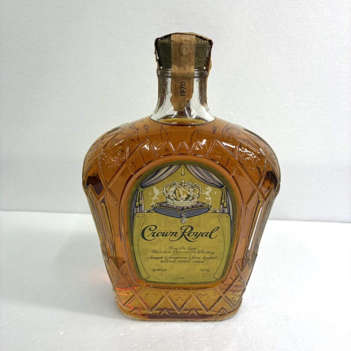 S050-SD2-537 【未開栓】Crown Royal クラウンローヤル カナディアンウイスキー 40% 750ml ヴィンテージ DA