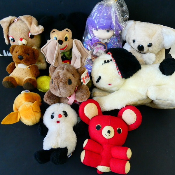 ●●庫⑧57 古いぬいぐるみ 大量まとめ売り レトロ 当時物 保管品 中古 レトロミッキー 犬 コアラ パンダ ウサギ 等