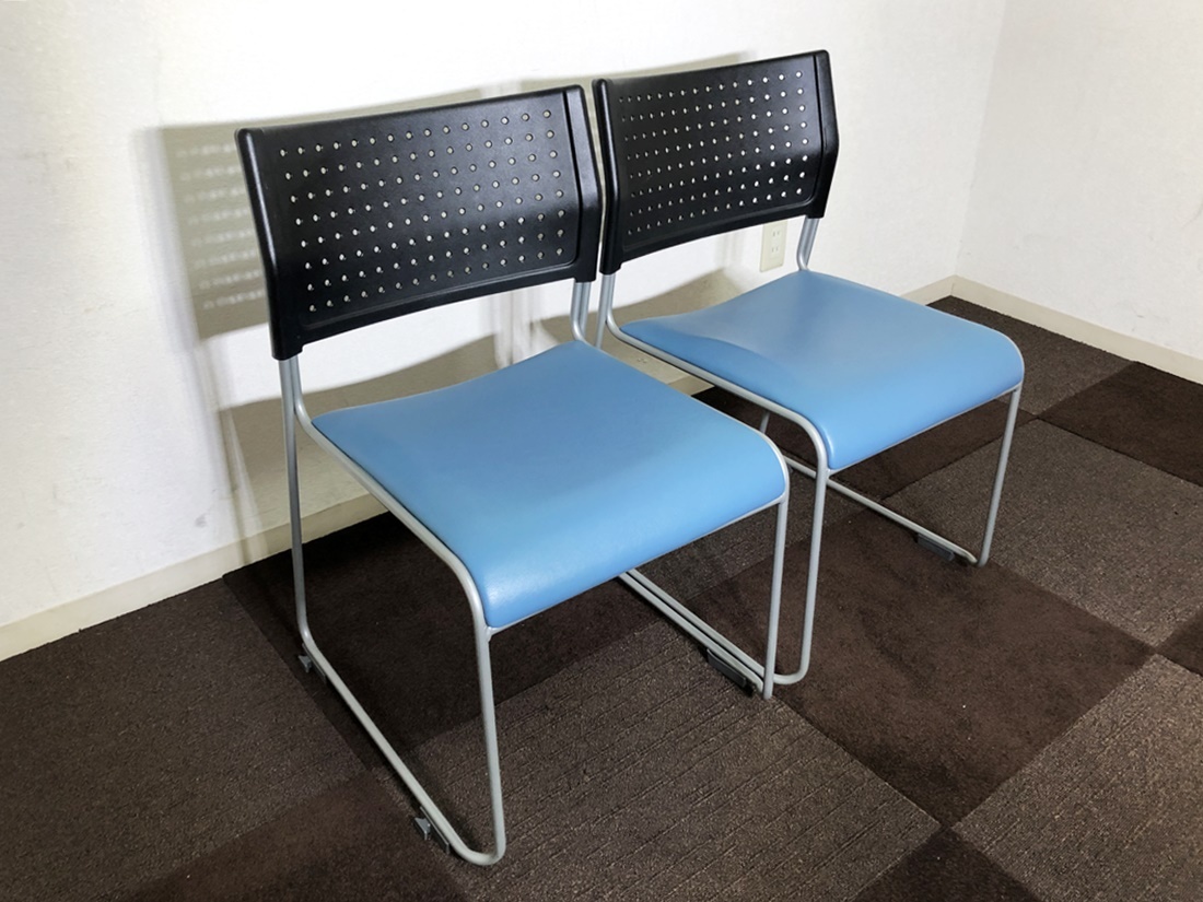 スタッキングチェア ASL-110PV ブラック/ブルー 2脚セット美品 横連結可能 アイリスチトセ 会議椅子・ミーティングチェア・ワークチェア