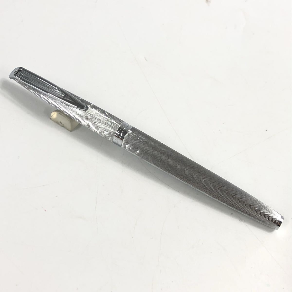 ★G07287 WATERMAN ウォーターマン 万年筆 モアレ C/F ペン先 18K 750 シルバー