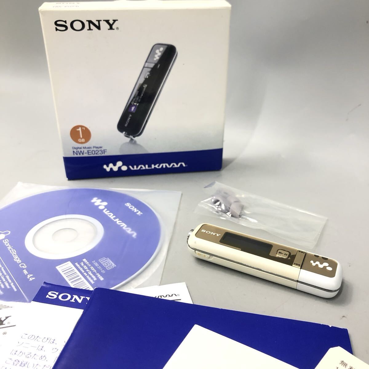 ★G07220 SONY ソニー ウォークマン NW-E023F デジタルオーディオプレーヤー