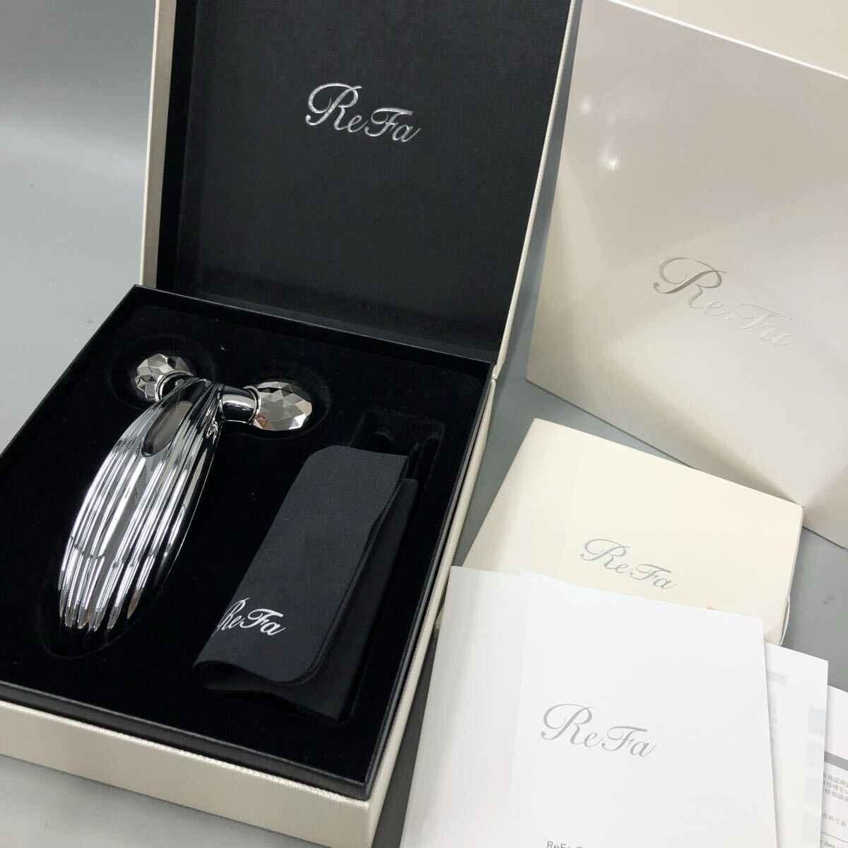★G07362 ReFa リファ CARAT RAY カラットレイ 美顔ローラー シルバー
