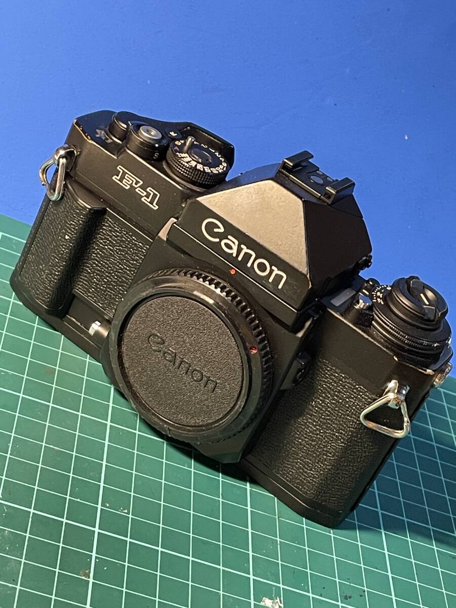 Canon キャノン NEW F-1 清掃　機能点検済　中古品