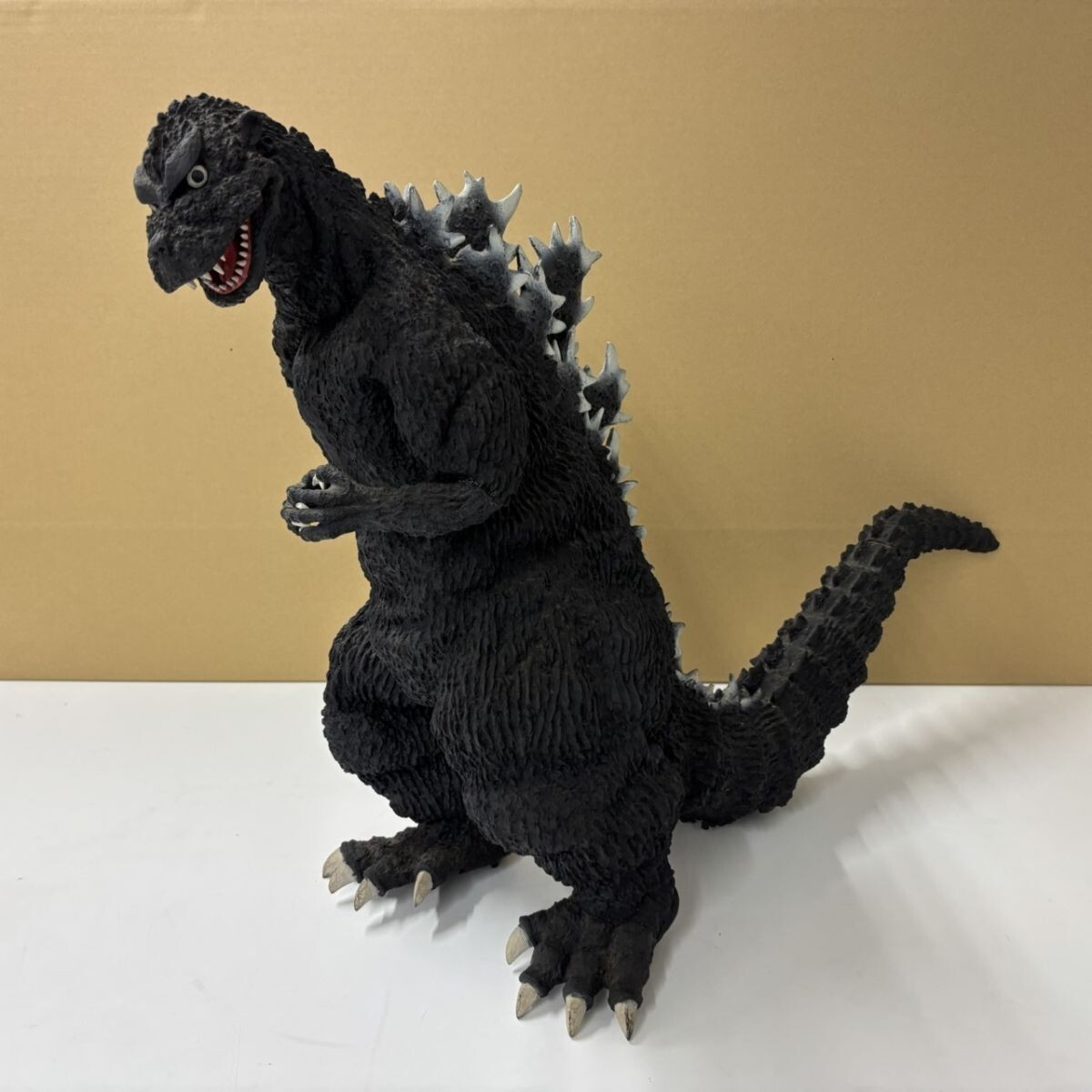 S523-NG18-281 TOKYO MARUI 東京マルイ 1/100 RC 初代ゴジラ ラジコン 特撮 怪獣 フィギュア 大型 高さ約47㎝ 本体のみ NB