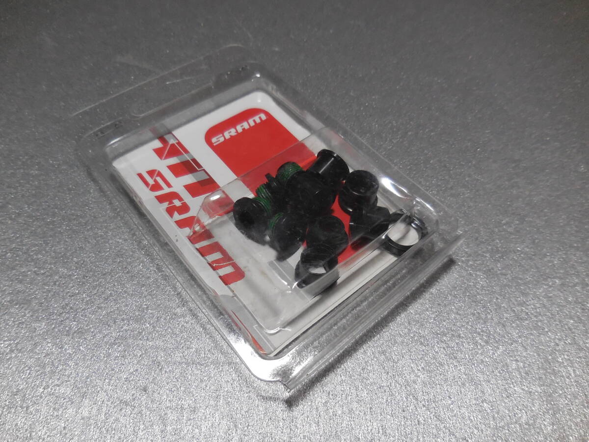 新品・未開封　SRAM純正　チェーンリングボルトキット　RED　5アーム用　5個入り　ブラック