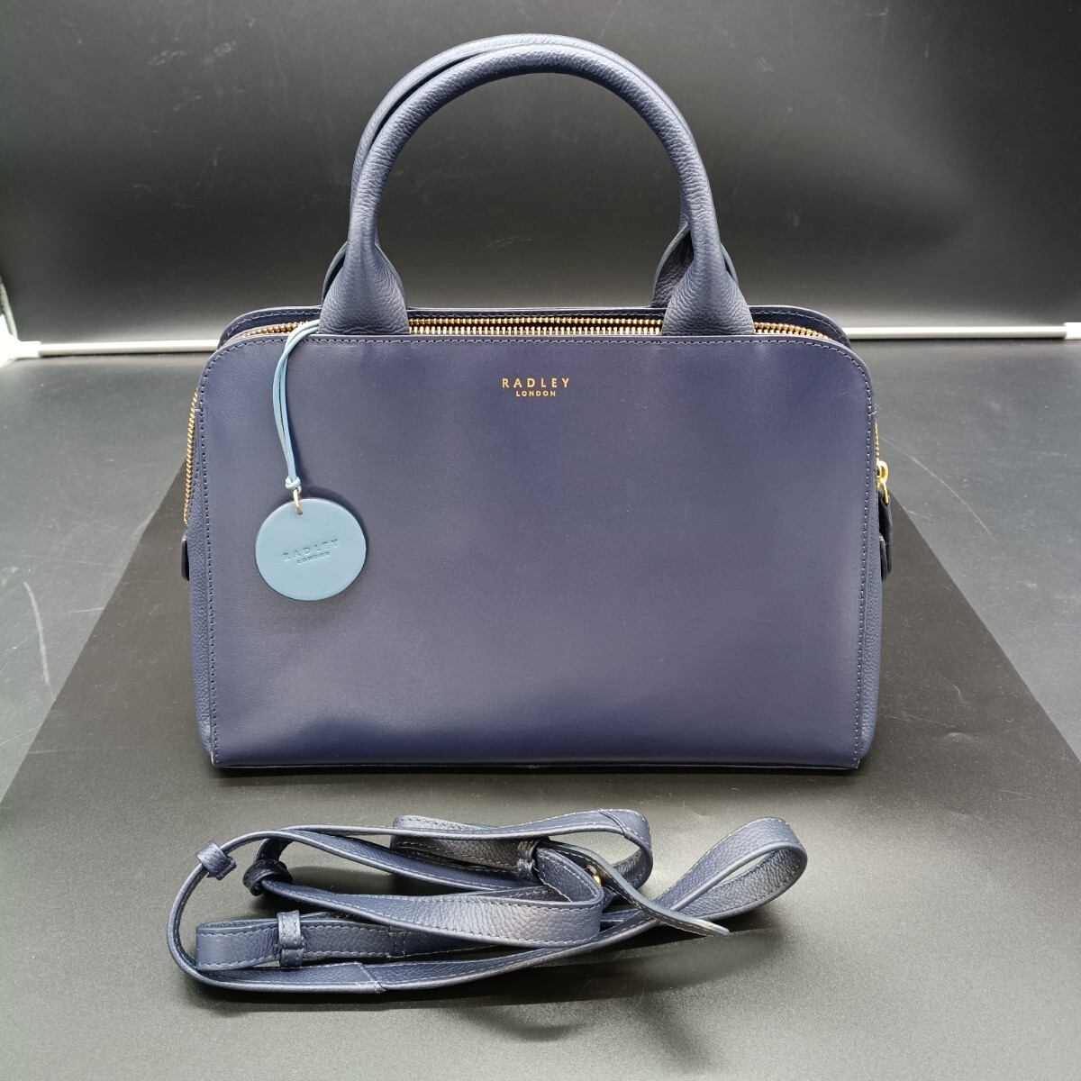 8-21 RADLEY LONDON ラドリー ロンドン 2WAY ハンドバッグ ショルダーバッグ レザー ネイビー 22×33cm 保存袋付 