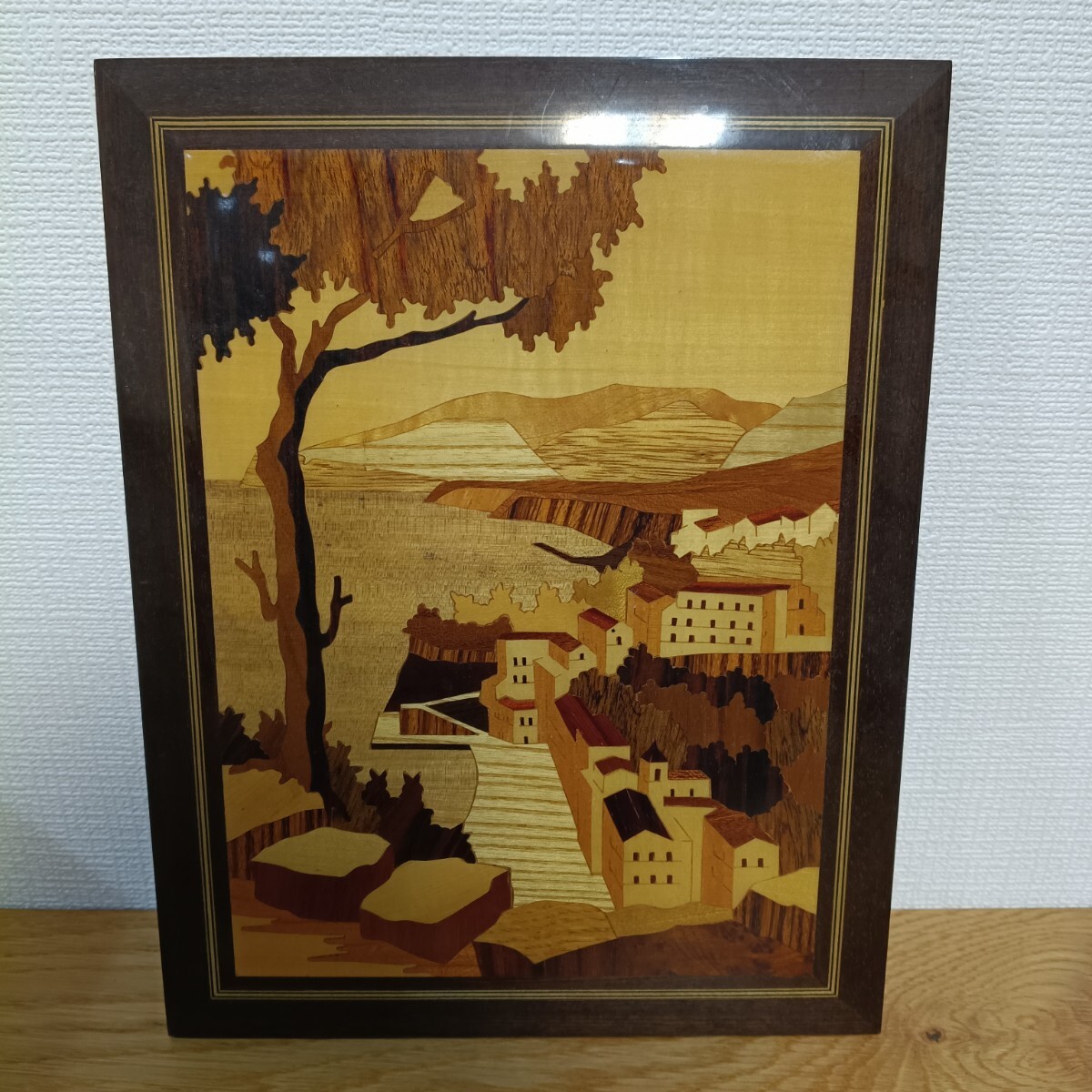 TNG3 イタリア製 木造風景画 木象嵌細工 アートパネル DEC A1 102-L 壁掛け 額装風 寄木細工 インテリア 木工工芸 Made in Italy