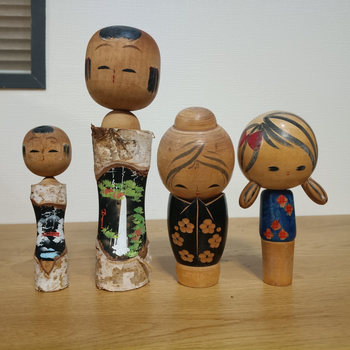 TNG3 こけし 4体まとめ 伝統こけし 創作こけし 木地人形 郷土玩具 民芸品 在銘あり 現状品 木製 レトロ
