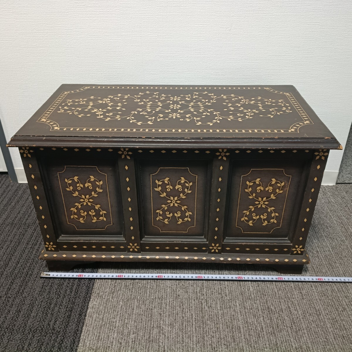 ISHI⑧ インド製 木製チェスト トランク 収納箱 木箱 アジアン家具 アンティーク調 66×38×35cm 中古 