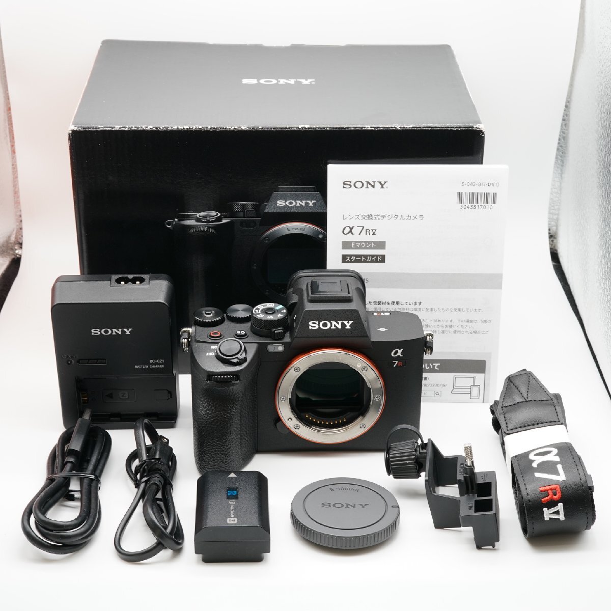 新品級 ソニー SONY α7R V ILCE-7RM5 ボディ シャッター回数6612回、あると嬉しい元箱・スタートガイド・純正ストラップ（未使用）付！