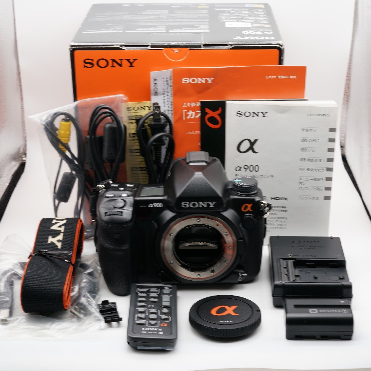 ほぼ新品 SONY ソニー デジタル一眼レフ α900 ボディ DSLR-A900 シャッター回数194回！あると嬉しい元箱・取説付！！