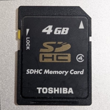 4GB TOSHIBA SDHCカード 東芝 動作確認済み