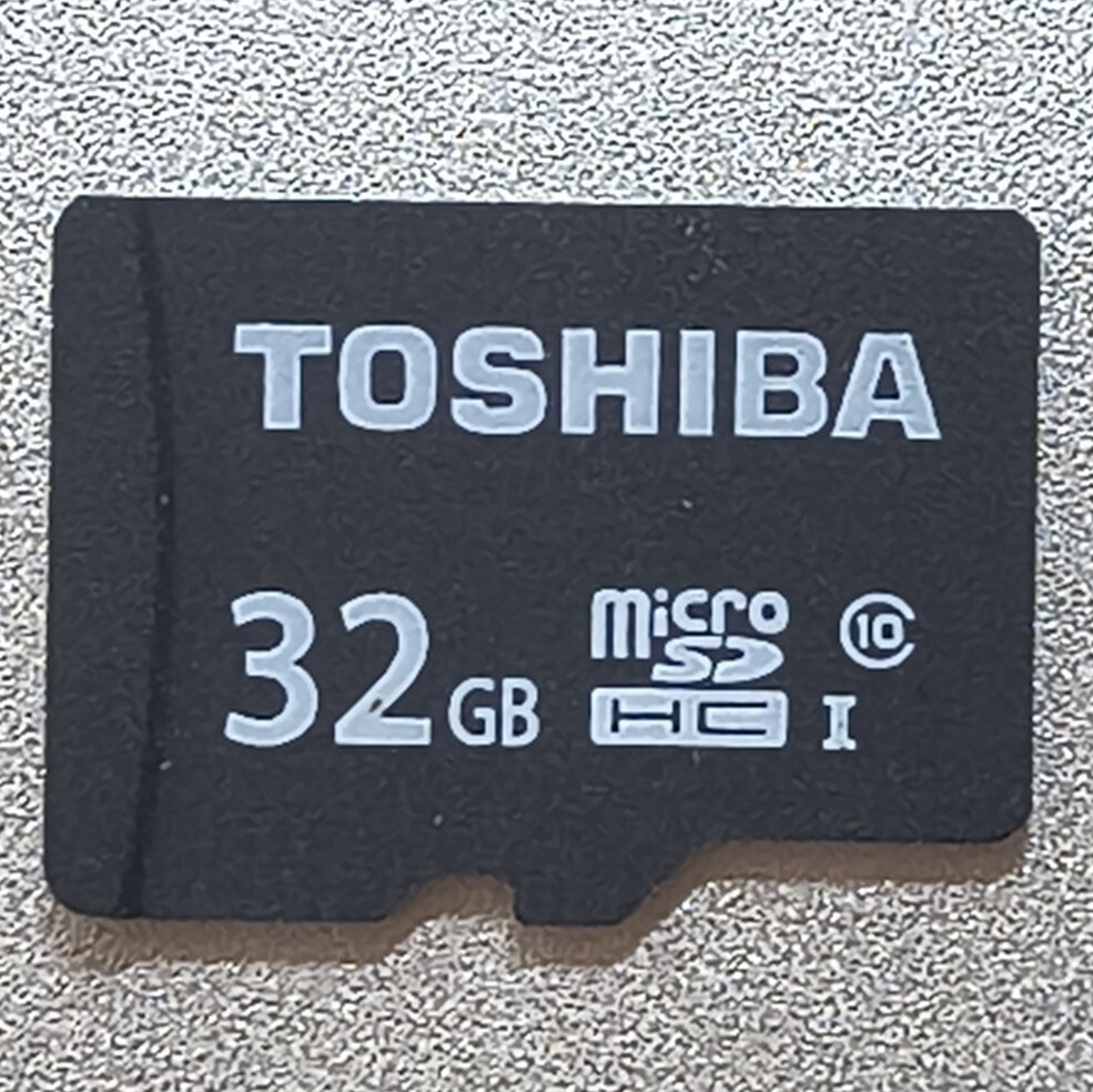 32GB TOSHIBA microSDHCカード 東芝 MicroSDカード フォーマット済み