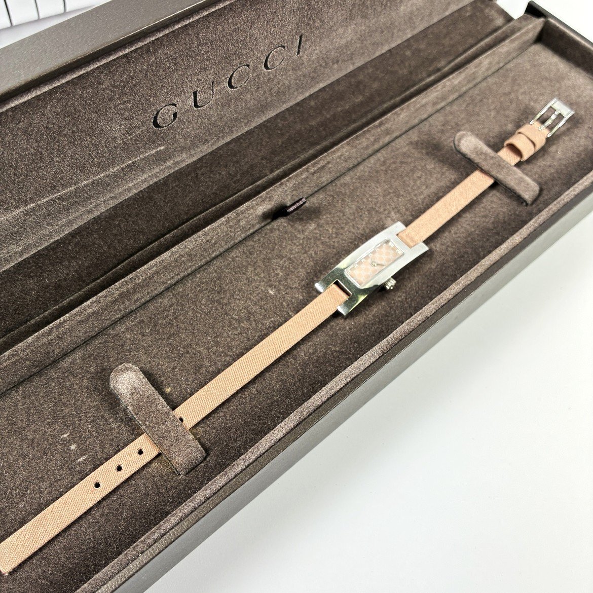 ■GUCCI グッチ 3900L 腕時計 レクタンギュラー クォーツ レディース 可動 ケース付き【買取まねきや】