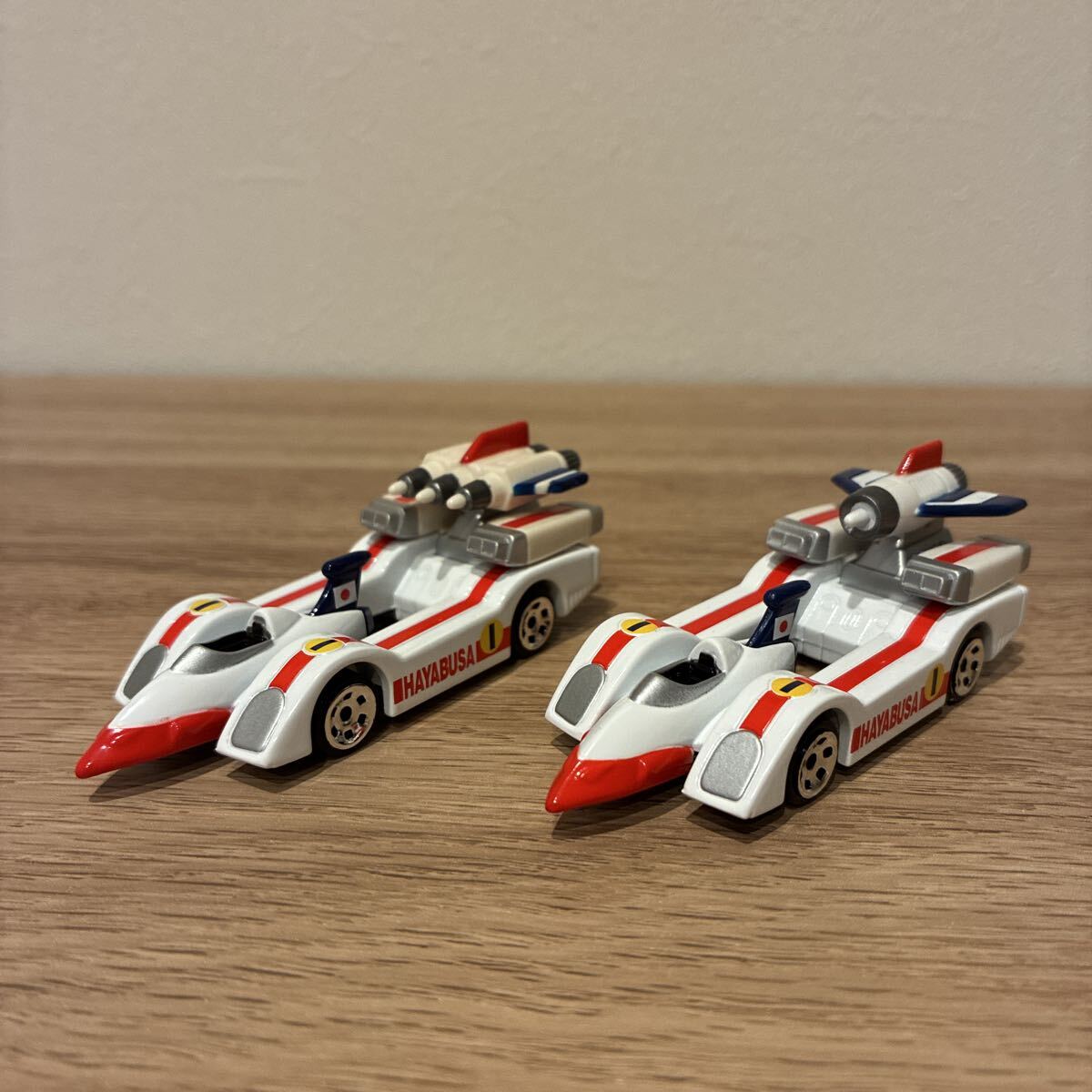 キャラウィール マシンハヤブサ 2台セット ミニカー ホットウィール