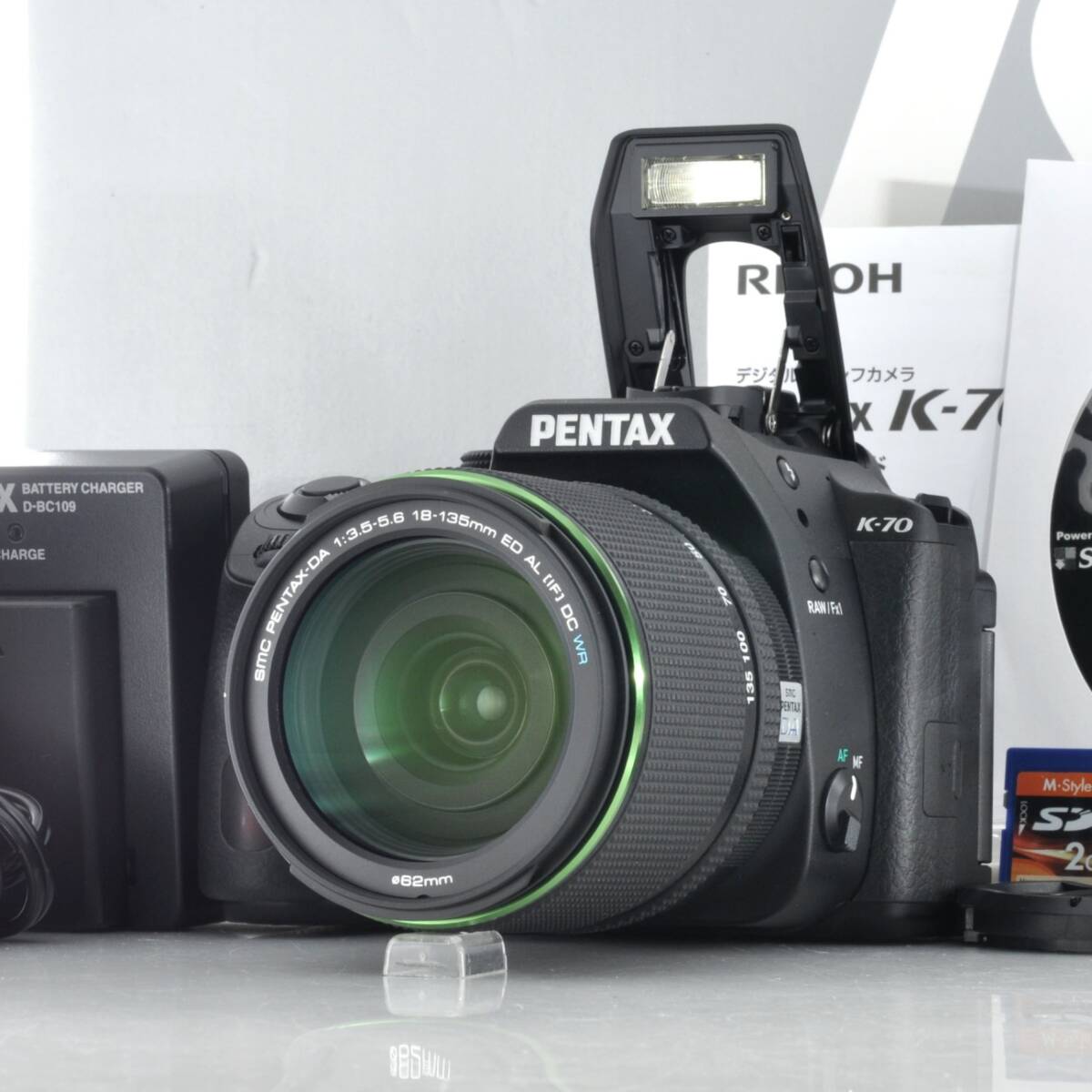 撮影枚数僅か 81枚【ペンタックス】PENTAX K-70 デジタル一眼レフカメラ + 18-135mmレンズ #W334