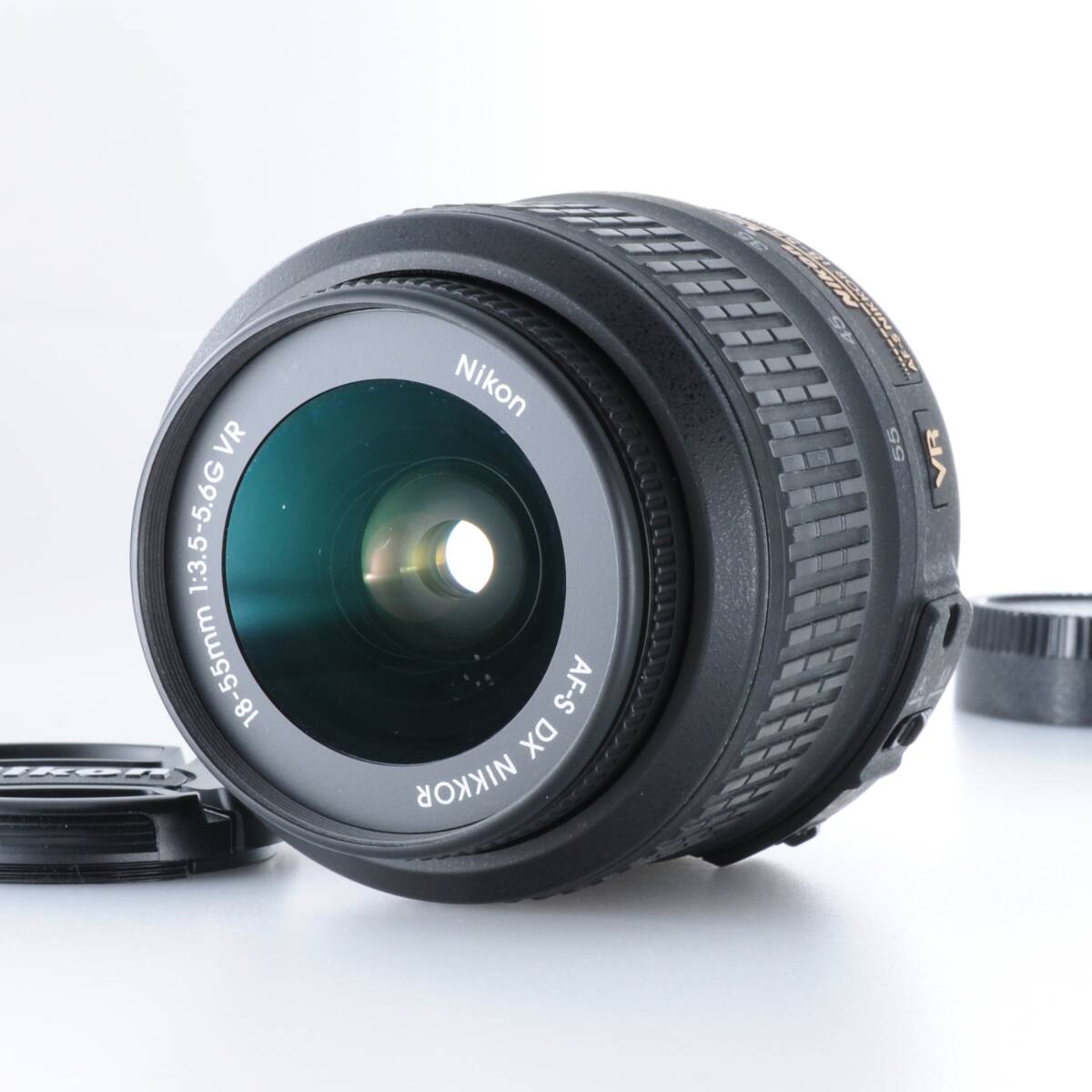 【ニコン】Nikon AF-S DX NIKKOR 18-55mm F3.5-5.6G VR 標準ズームレンズ #S045b