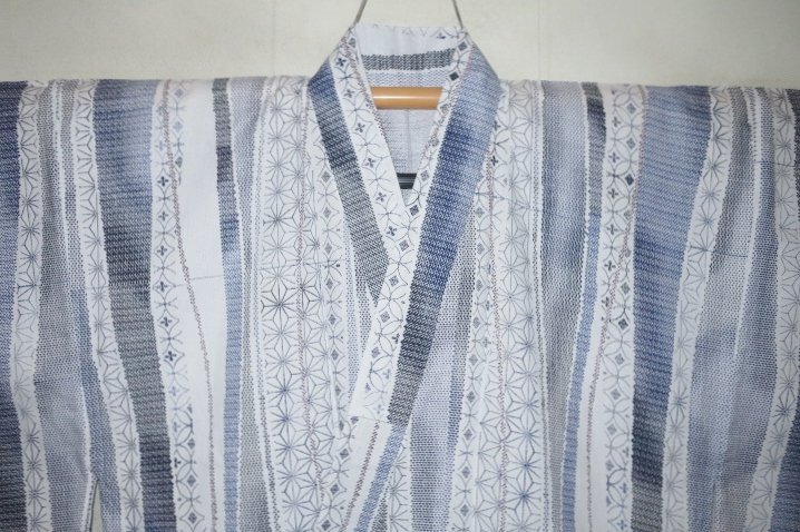 弐11831RM 遠州木綿透かし織り・東京友禅調 男木綿着物浴衣 裄69丈143К白地に麻の葉立湧く 新品格上物 捺染モダンクラシック