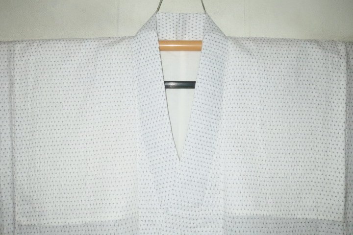弐11827 本麻小千谷越後上布 男着物単衣 裄69丈134К白地変わり井桁絣 未着用・新品級