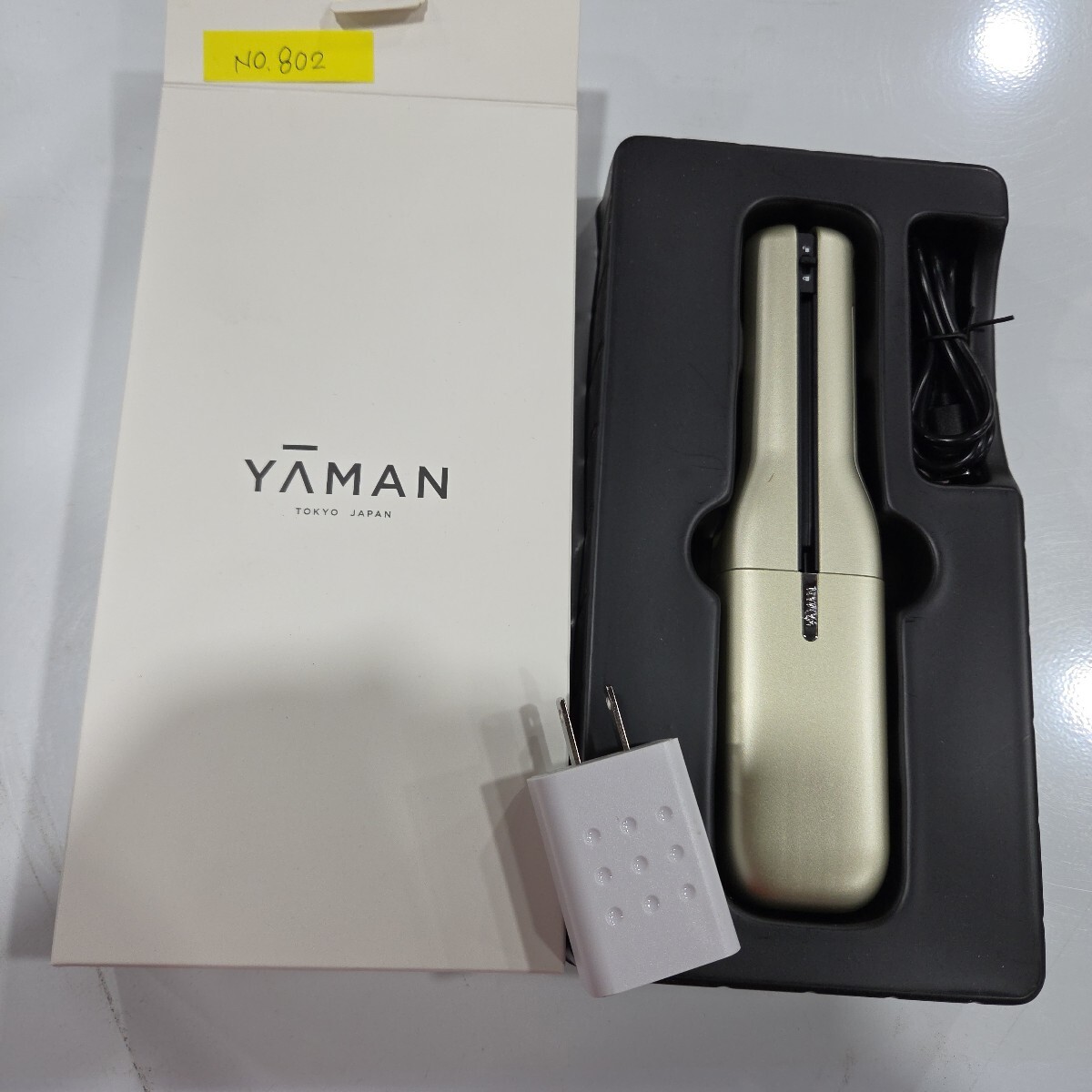 №802 美品 動作確認OK YA-MAN ヘアボリューマープロ ゴールド コードレス コンパクト YJHB7N ※バッテリーの消耗具合は不明です※