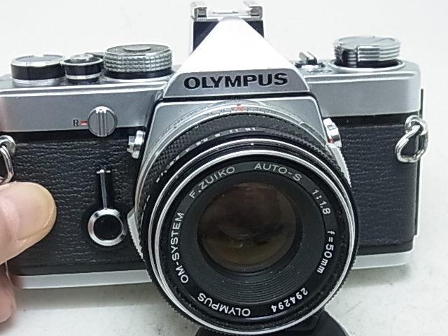 ☆ OLYMPUS OM-1+FズイコーオートS 50mmF1,8(ボディ及びレンズ共に点検整備清掃済み！プリズム交換対策済み！）☆