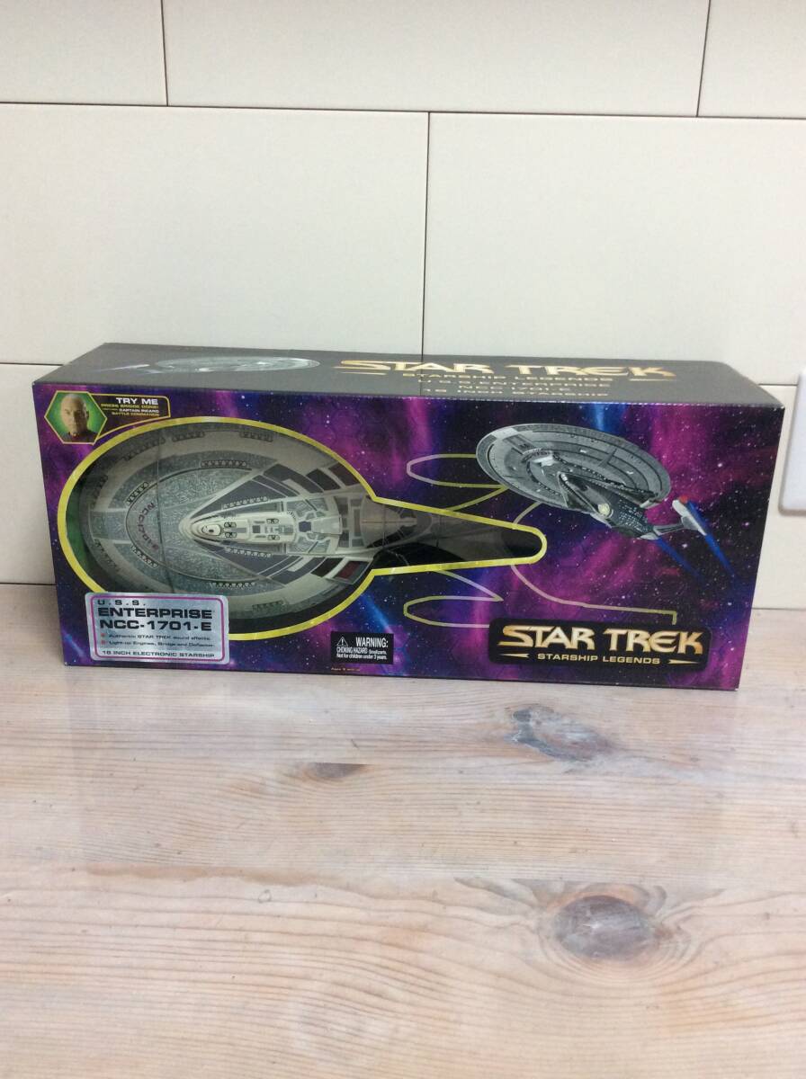 スタートレック　スターシップ　エンタープライズ　NCC-1701-E　18インチ　未使用